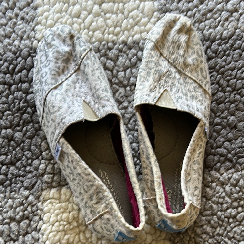 TOMS White and Gray Shoes
